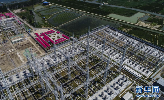 日前，錫盟—泰州±800千伏特高壓直流輸電工程雙極低端啟動調(diào)試，7月底前雙極低端調(diào)試結(jié)束，8月將啟動雙極高端調(diào)試。錫盟—泰州±800千伏特高壓直流輸電工程是千萬千瓦級的特高壓直流輸電工程，也是國家大氣污染防治行動計(jì)劃“四交四直”特高壓工程的重要組成部分