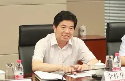 國網(wǎng)上海電力董事長、黨委書記李桂生提升安全、質(zhì)量、服務(wù)、效率、效益、素質(zhì)學(xué)習(xí)貫徹國家電網(wǎng)公司黨建工作會議、年中工作會議和舒印彪董事長重要講話精神是國網(wǎng)上海電力當(dāng)前工作的重中之重。我們將通過各種形式組織全體干部員工學(xué)習(xí)貫徹好會議精神，確保全面準(zhǔn)確領(lǐng)會把握會議精神實(shí)質(zhì)，把工作要求切實(shí)體現(xiàn)在企業(yè)工作目標(biāo)、思路和舉措上