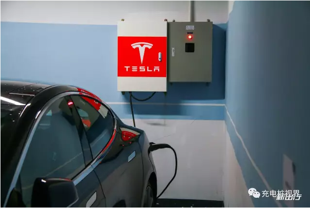 本文以別克隨車配備的壁掛式充電樁安裝為例，介紹筆者親身體驗(yàn)的申請(qǐng)、審批、安裝等一系列流程。下面就跟大家分享一下是否私人充電樁的安裝是否真的如想象中的那么復(fù)雜