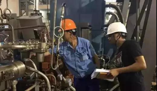 2017年8月21日5時20分，由國內(nèi)自主研發(fā)的三代核電技術(shù)“華龍一號”福清核電5號機組首臺主給水泵泵組出廠熱態(tài)聯(lián)調(diào)試驗成功完成。主給水泵泵組為核電站二回路的“心臟”，其設計技術(shù)、制造集成技術(shù)及熱態(tài)試驗技術(shù)均為世界級難題，特別是主給水泵泵組滿負荷熱態(tài)聯(lián)調(diào)試驗為國內(nèi)核電產(chǎn)品首次成功完成，這標志著國內(nèi)制造企業(yè)完全有能力掌握核電高端設備的核心技術(shù)，為我國三代核電技術(shù)“華龍一號”核電工程建設和“一帶一路”核電出口戰(zhàn)略方