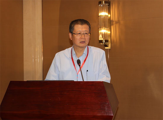 2017年9月15日，由中国可再生能源学会可再生能源发电并网专委会主办的第一届可再生能源并网技术与政策论坛在北京隆重召开，会议以“新能源与电网协调发展”为主题，围绕战略与规划、政策与机制、并网和消纳、储能及应用等议题，探讨可再生能源快速发展中的热点问题与对策，促进我国可再生能源事业快速发展。本届论坛邀请国家能源局等政府部门领导、能源电力领域院士和资深专家就再生能源发展战略、规划、政策、技术等问题发表主旨演讲