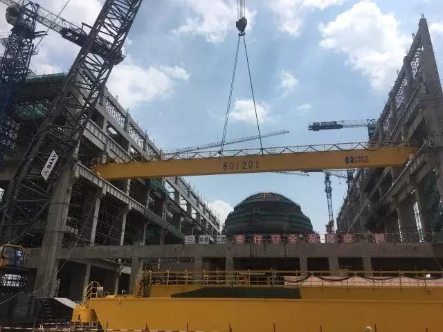 9月17日，“华龙一号”全球首堆示范工程福清核电5号机组常规岛厂房主行车正式吊装开始，标志着该机组常规岛正式进入全面安装阶段。常规岛作为核电厂两大主要组成部分之一，它包括汽轮发电机组及与其直接有关的所有厂房、系统和设备