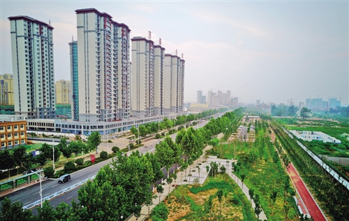 




　　圖為汝州市建設路一角。 吳改紅攝
　　近年來，河南省汝州市深入推行政府和社會資本合作的PPP模式，在社會資金的推動下，汝州城市面貌發(fā)生了巨大變化，市民生活不斷改善，特色產(chǎn)業(yè)不斷壯大