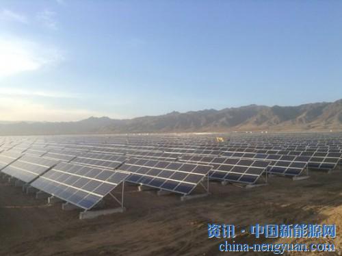                                                                                                                                                 
	　　10月29日12时11分，山西电网光伏发电再创历史新高，首次突破315万千瓦，占当时山西电网用电负荷的14.23%。

	　　目前，全省光伏装机容量已达429万千瓦，较去年同期增长63.7%