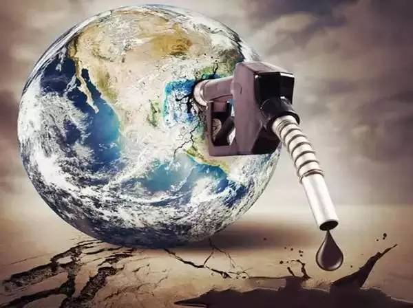 原标题：【三百年惊天大骗局】石油竟不是埋在地下生物变成的！            来源：偶读—头条号  作为当今世界工业第一能源要素——石油，它的来源(成油机理)却一直众说纷纭。最流行的是生物变油和石化变油两种学说