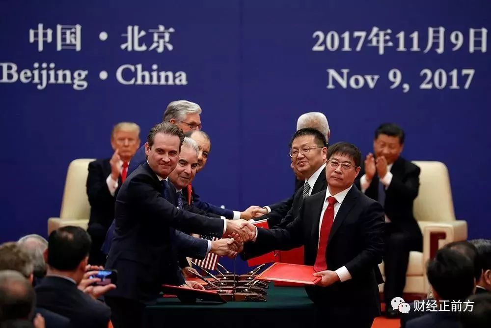 原标题：史上最大经贸单的玄机            中美史上最大经贸单 有何突破与亮点？ 世界最大的两个经济体 如何平衡自身需求与贸易摩擦？  上周特朗普访华期间，中美签署的一份“贸易大单”引起全球热议。这份总金额高达2535亿美元的协议既创造了中美经贸合作的纪录，也刷新了世界经贸合作史上的新纪录