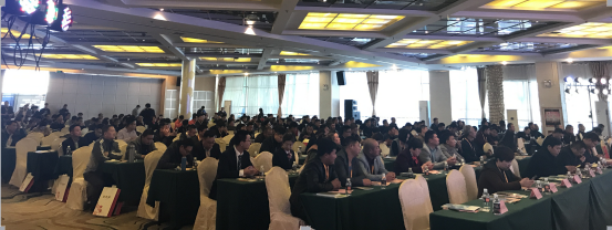 原标题：首航新能源携12KW三相并网逆变器亮相山东德州            近日，2017中国首届经销商抢装产品洽谈会暨迎战“12.30”市场交流大会在德州太阳谷盛大召开，现场气氛热烈!深圳市首航新能源有限公司(以下简称“首航新能源”)携当下热销机型SOFAR 12KTL-X三相并网逆变器隆重亮相。  此次交流大会旨在通过深入探讨光伏市场前沿情况、“光伏贷款”惠民政策以及补贴下行之后光伏发展新出路等问题，切实拉近银行、企业、经销商三者之间的距离，推进光伏产品快速走入各地区民用及商用市场