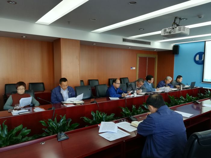      　　     　　本报讯（马轶佳）11月28日上午，三峡新能源召开十一月份安全生产例会。公司安全总监陆义超出席会议并对当前安全工作提出具体要求