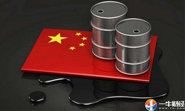 原标题：是好还是坏？中国石油对外依赖度越来越高，谁是背后最大的赢家？            中国正在进口越来越多的原油  【一牛财经】讯：中国石油进口增长的速度是油气产业最密切关注的一个指标之一，因为这是衡量中国对石油的需求量和对世界能源价格的影响。 中国正在进口越来越多的石油！一方面是石油需求的增长，另一方面，中国的国内石油产量正在下降，因为中国一些大型成熟油企在较低的油价中削减生产成本较高的油田