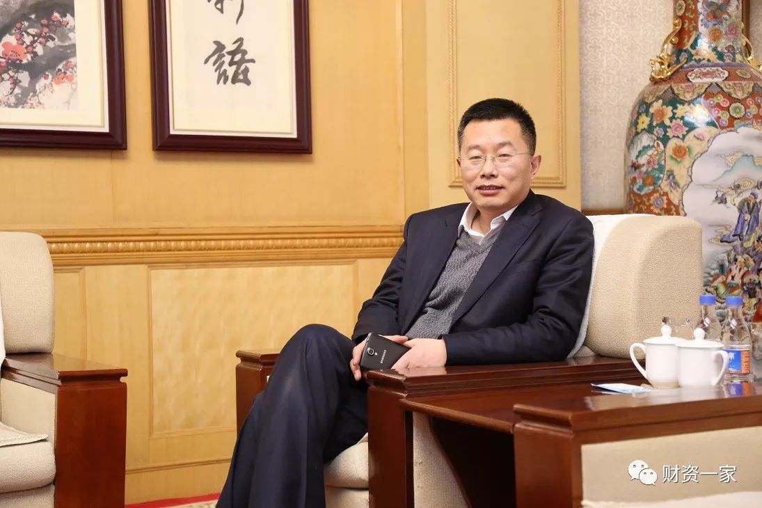 原标题：产融结合，开辟集团财资管理新模式——专访新奥财务有限责任公司总经理姚卫东            财务公司作为集团产融结合的重要产物，有利于助推集团战略实现，已经被大型集团企业广为推广，并在新时代下赋予了新的内涵和使命。新奥财务公司与国内领先商业银行——交通银行创新推出的新一代财资管理系统合作，进一步发挥集团公司的结算平台、资金管理平台、筹融资平台功能，加强集团资金集中管理，提高资金效能，助推集团产融结合和战略实现