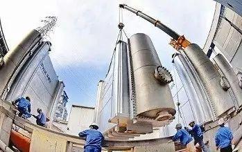 原标题：太阳能资讯：2020年129亿㎡采暖布局即将公布 光热采暖如何把握？             请点击此处输入图片描述 近日从国家能源局权威人士处获悉，由国家发改委、国家能源局、环保部、住建部等十部委共同编制的《北方地区冬季清洁取暖规划》近期将出台。该规划为五年规划，将系统组织北方地区实施未来五年的清洁供暖改造工作，三年以后实现替代散煤7400万吨，五年之后替代散煤1.5亿吨，集中供暖和清洁供暖比例达到50%以上，建构起完整的清洁取暖产业体系