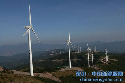                                                                                                                                                 
	　　近几年，弃风限电问题严重困扰着我国风电行业，已经成为制约产业健康持续发展的最大绊脚石，也是我国兑现应对气候变化国际承诺的巨大障碍，到了非解决不可的地步。但当下，仍有一些专家通过似是而非的技术诠释来解答弃风问题的根源