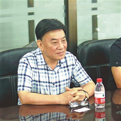 　　成立于1958年的宁波水表厂，已运营了60个春秋。从销售额数千万元的传统水表制造企业，到年收入超过8亿元、净利润超过1亿元的全球水计量领域龙头品牌，宁波水表保持了创建以来连续数十年未亏损的“奇迹”