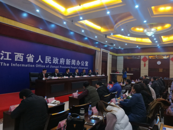 
            	江西省政府新闻办、国网江西省电力有限公司于12月12日在省政府新闻办新闻发布厅召开2017年国家电网服务地方经济社会发展新闻发布会。会议由省政府新闻办新闻发布处调研员崔远程主持，国网江西省电力有限公司党委委员、副总经理张志立介绍2017年全省电力供应保障、服务情况和下一步工作举措