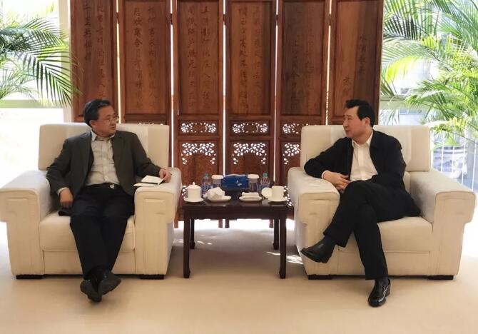 　　12月26日下午，联合国副秘书长刘振民一行访问中国三峡集团。三峡集团党组书记、董事长卢纯在北京会见，双方就全球清洁能源创新发展等事宜进行了会谈