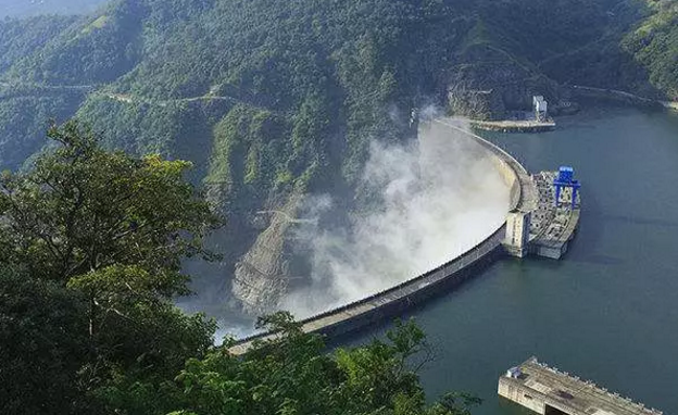山西省統(tǒng)計局發(fā)布數(shù)據(jù)，7月份，全省工業(yè)用電138.4億千瓦時，同比增長16.8%，創(chuàng)2014年1月以來的單月最高值。1-7月份，全省工業(yè)用電863.7億千瓦時，同比增長12.0%，增速比上年同期提高13.4個百分點，比前六個月加快0.8個百分點，拉動全社會用電增長9.2個百分點，占全社會用電的比重為77.2%