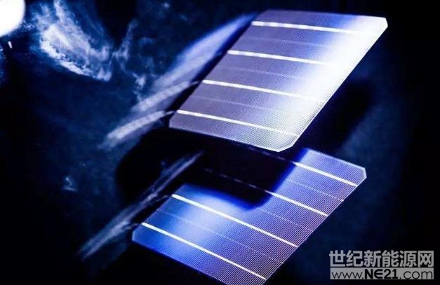 进入2018年的第一天，记者了解到，隆基乐叶2017全年出货量超过4.5GW，超额完成年初目标，连续三年蝉联全球单晶电池组件出货第一位，同时跃居国内电池组件出货第一位。多年坚守终开花结果，这也是隆基乐叶秉承母公司隆基股份理念，始终致力于提升客户价值，为行业提供高性价比的优质高效单晶产品坚持下的结果，这种坚持支撑隆基乐叶发展至今