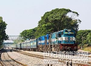 近日，印度太陽能公司(SECI)將在中央邦拍賣1,050兆瓦的太陽能發(fā)電公園，印度鐵路公司計劃從該公司購買該太陽能項目。



據了解，該太陽能發(fā)電公園公園將分布在中央邦的三個地區(qū)