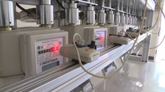 　　12月21日至24日，华东国家计量测试中心《采用抽样统计的方法开展燃气表轮换期限的研究》课题组组成两支调研队，分别赴辽宁、重庆相关企业开展调研。 (图片来自睢宁广电) 　　《采用抽样统计的方法开展燃气表轮换期限的研究》课题由国家质检总局计量司下达，华东国家计量测试中心具体承担，该课题旨在借鉴国际先进经验，研究我国现有燃气表制造技术和产品现状，为采用统计抽样方法开展燃气表计量管理提供理论和方法支撑