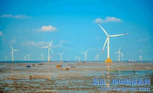                                                                                                                                                 
	　　截至2017年底，全球累计海上风电容量将达到17.5GW，中国市场份额达到22%。预计2018年，全球共计将新增3.9GW海上风电并网容量，中国海上风电项目的施工速度加快；MAKE预计2017-2026年间，海上风
