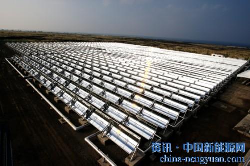                                                                                                                                                 
	凱霍爾太陽能公司的Holaniku安裝，夏威夷大島。

	　　夏威夷已經(jīng)準(zhǔn)備好引導(dǎo)未來的太陽能和儲能，它已經(jīng)比其他任何國家的人均太陽能發(fā)電量都多