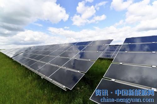                                                                                                                                                 
	　　1月5日，印度保障措施總局(DGS)公告宣布了對(duì)光伏組件保障措施的初步調(diào)查結(jié)果，并建議印度政府在最終結(jié)果確定前，對(duì)進(jìn)入印度的中國(guó)、馬來(lái)西亞光伏電池(無(wú)論是否封裝成組件)征收為期200天的高達(dá)70%的防衛(wèi)性關(guān)稅作為臨