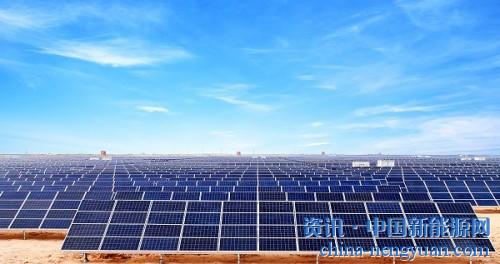                                                                                                                                                 
	中國(guó)電建承建的阿爾及利亞233光伏電站項(xiàng)目巴特納站。

	　　1月18日，中國(guó)電建承建的阿爾及利亞233光伏電站項(xiàng)目巴特納站成功并網(wǎng)發(fā)電