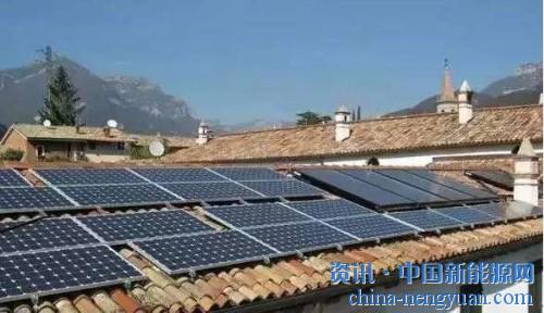                                                                                                                                                 
	　　2017年，中國光伏新增裝機超51GW，同比增長超過50%。在光伏發(fā)電標桿上網(wǎng)電價不斷下降的同時，競爭性配置方法在光伏資源配置中得到進一步推廣，充分激發(fā)了市場潛力