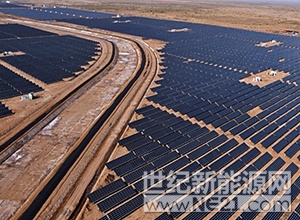 近日，南印度泰米爾納德邦宣布計(jì)劃建造一個(gè)500兆瓦的太陽能發(fā)電公園。



這將是印度中央政府40億規(guī)劃中的第一個(gè)州政府規(guī)劃的太陽能發(fā)電園區(qū)