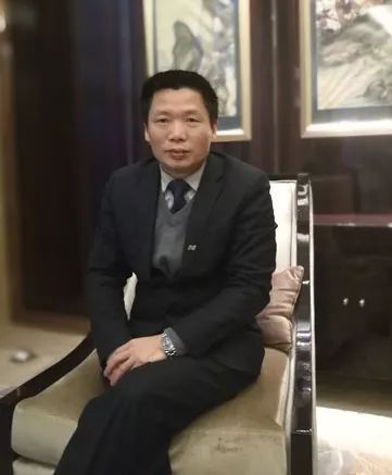 
	中國(guó)儲(chǔ)能網(wǎng)訊：售電如何分享萬億電力市場(chǎng)蛋糕？看前沿售電公司給出的真知灼見


	——訪湖南華自科技售配電公司總經(jīng)理鄧海軍


	新一輪電改實(shí)施至今近3年的時(shí)間里，從售電市場(chǎng)的蟄伏、售電公司的洗牌，售電市場(chǎng)中的各方主體逐漸回歸理性，售電市場(chǎng)的格局日趨明朗，為消費(fèi)者提供質(zhì)優(yōu)價(jià)廉的電力服務(wù)和產(chǎn)品的改革初衷逐步體現(xiàn)。作為改革的必然產(chǎn)物，售電市場(chǎng)逐漸活躍，售電業(yè)務(wù)競(jìng)爭(zhēng)日趨白熱化，售電公司的命運(yùn)更是幾家歡笑幾家愁