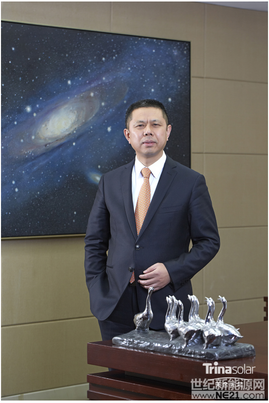 1月29日，在江蘇省政協(xié)十二屆一次會(huì)議的選舉大會(huì)上，天合光能董事長當(dāng)選為江蘇省政協(xié)第十二屆委員會(huì)常務(wù)委員。高紀(jì)凡表示將積極貫徹落實(shí)好會(huì)議精神，廣泛匯聚正能量，助力“兩聚一高”新江蘇建設(shè)