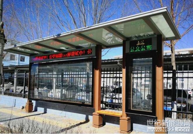 据榆林市公交公司消息，榆林将投用120个太阳能公交候车亭。计划安装在中心城区及高新区的主干道的金沙路、滨河路、文化南路、建业大道、建榆路、人民路、明珠环路、朝阳路等地