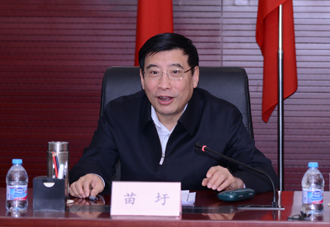 
                    
	2018年2月9日，工业和信息化部与工商银行在北京签订《中国制造2025》战略合作协议，工业和信息化部部长苗圩、中国工商银行股份有限公司董事长易会满代表双方签署协议。


	


	为贯彻落实全国金融工作会议精神，探索金融服务实体经济、促进制造业转型升级的有效途径，协议明确，双方将围绕《中国制造2025》重点任务和目标，以重大工程和项目为牵引，进一步加强产业政策与金融服务互动，促进制造业与金融合作对接
