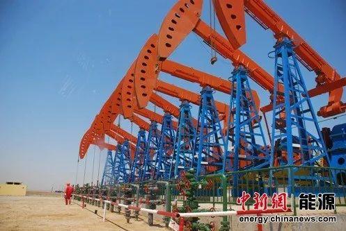 　　全球首个法定数字货币发行。　　比特币的轰轰烈烈向世人揭开了加密货币的神秘面纱