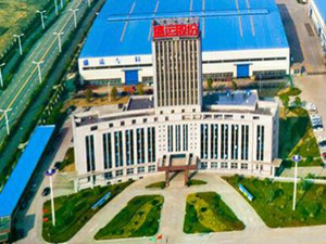 
                
	
                    
	3月8日晚間，盛運(yùn)環(huán)保發(fā)布公告稱，為加快城市垃圾處理設(shè)施的建設(shè)，實(shí)現(xiàn)垃圾處理的減量化、無(wú)害化、資源化的目標(biāo)，公司與陜西省西鄉(xiāng)縣人民政府于近日簽訂了《陜西省西鄉(xiāng)縣生活垃圾焚燒發(fā)電項(xiàng)目特許經(jīng)營(yíng)權(quán)協(xié)議》。

	

	據(jù)悉，本項(xiàng)目規(guī)劃在陜西省西鄉(xiāng)縣選址建設(shè)，項(xiàng)目總規(guī)模600噸/日，配備2×300噸/日垃圾焚燒機(jī)械爐排爐+12MW汽輪發(fā)電機(jī)組，采用機(jī)械爐排爐垃圾焚燒發(fā)電技術(shù)處理西鄉(xiāng)縣及周邊規(guī)劃縣城的生活垃圾，項(xiàng)目經(jīng)營(yíng)期限