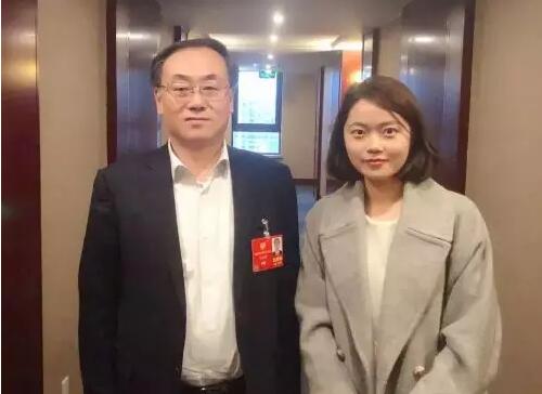　　去年6月，青海省在全国率先实现连续168小时全清洁能源供电，火爆能源圈。热闹过后，人们更多关注这次尝试是否具备可持续性和可复制性，青海电网如何看待“全清洁能源供电”？是否有进一步计划？
 
　　此外，青海省风电基本实现了全额消纳，光伏年利用小时数处于全国领先水平，他们是如何做到这一点的？
 
　　两会期间，《中国能源报》记者就这些问题采访了全国政协委员、国网青海电力董事长全生明