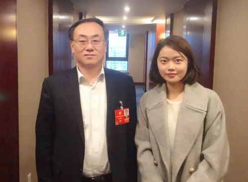 

全生明接受中国能源报记者卢奇秀采访
 
　　去年6月，青海省在全国率先实现连续168小时全清洁能源供电，火爆能源圈。热闹过后，人们更多关注这次尝试是否具备可持续性和可复制性，青海电网如何看待“全清洁能源供电”？是否有进一步计划？
 
　　此外，青海省风电基本实现了全额消纳，光伏年利用小时数处于全国领先水平，他们是如何做到这一点的？
 
　　两会期间，《中国能源报》记者就这些问题采访了全国政协委员、国网青海电力董事长全生明