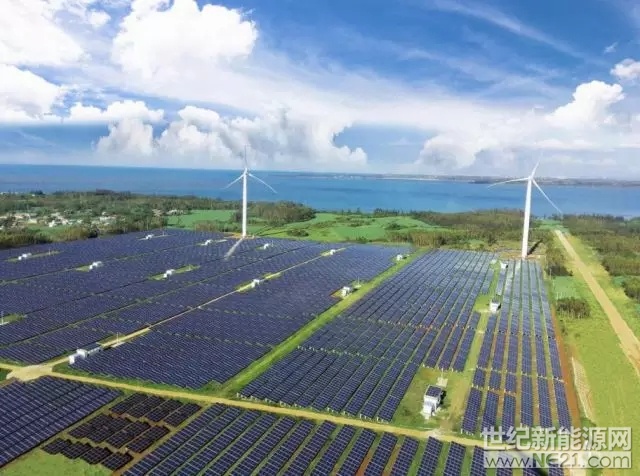 日前，青海省海西州兩個光伏發(fā)電應用領(lǐng)跑基地競爭優(yōu)選隨著一紙通知戛然而止。地方政府持續(xù)無止境的“薅羊毛”，甚至不惜與國家部委文件規(guī)定發(fā)生直接沖撞，最終導致了優(yōu)選工作暫時停擺