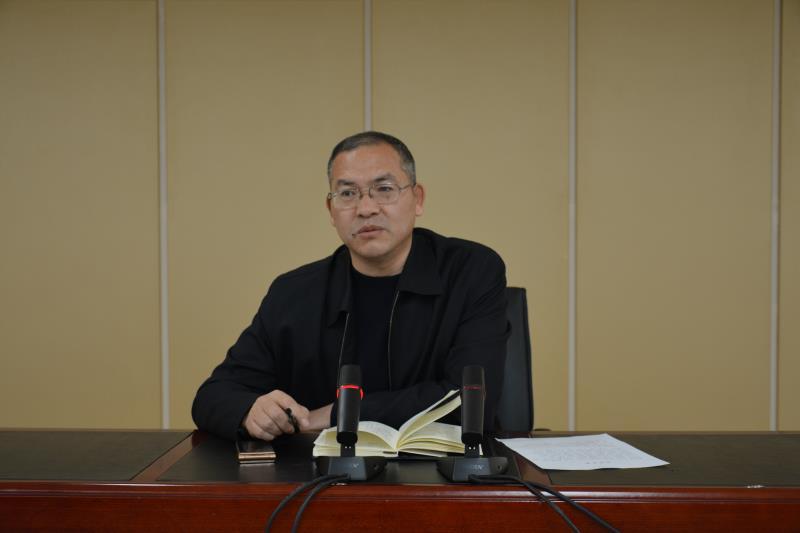 原标题：延安以十九大精神为指导 努力开启经济发展新征程            党的十九大作出了“我国经济已由高速增长阶段转向高质量发展阶段”这一历史性论断。如何从延安实际出发，不断提高经济发展质量，是摆在各级领导干部，特别是发改干部面前的一个重大课题