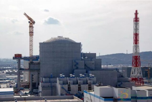 
                    　　3月27日，田灣4號(hào)機(jī)組正式開始熱態(tài)性能試驗(yàn)，為機(jī)組年內(nèi)實(shí)現(xiàn)首次裝料和投入商運(yùn)等里程碑節(jié)點(diǎn)目標(biāo)奠定了堅(jiān)實(shí)的基礎(chǔ)。
 

　　
　　在中核集團(tuán)和中國核電的正確指導(dǎo)下，江蘇核電上下始終堅(jiān)持“安全第一，質(zhì)量第一”的方針，凝心聚力、統(tǒng)籌規(guī)劃，通過合理配備資源，創(chuàng)新組織和管理方法，積極應(yīng)對(duì)田灣二期工程接口復(fù)雜，“四大控制”難度大等挑戰(zhàn)，順利實(shí)現(xiàn)了4號(hào)機(jī)組熱試節(jié)點(diǎn)目標(biāo)