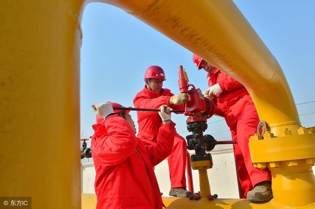 原标题：相国寺储气库全面开展注气作业应对“用气荒”            相国寺储气库，位于重庆市北碚区、渝北区境内，2013年建成投运，是西南地区首座储气库。设计总库容量42.6亿立方米，采气日处理能力2855万立方米，截止2018年3月，是中国注采能力最大、日调峰采气量最高的储气库，属国家天然气环形管网中卫----贵阳联线的重要配套工程，具有季节调峰、事故应急和战备应急供气等功能