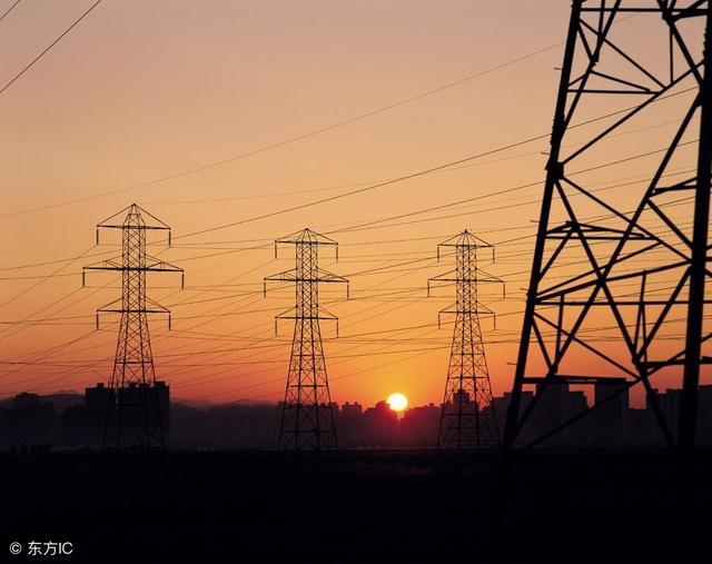 原标题：电力体制改革对于售电的影响（中）            二、深化电力体制改革的总体思路和基本原则 （一）总体思路 深化电力体制改革的指导思想和总体目标是：坚持社会主义市场经济改革方向，从我国国情出发，坚持清洁、高效、安全、可持续发展，全面实施国家能源战略，加快构建有效竞争的市场结构和市场体系，形成主要由市场决定能源价格的机制，转变政府对能源的监管方式，建立健全能源法治体系，为建立现代能源体系、保障国家能源安全营造良好的制度环境，充分考虑各方面诉求和电力工业发展规律，兼顾改到位和保稳定。通过改革，建