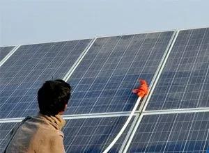 原标题：减负与优先权并举 管理层优化可再生能源存量市场            相隔一日，紧随“严控”新增规模的重磅消息之后，国家能源局再发《关于减轻可再生能源领域企业负担有关事项的通知》，明确要求减轻可再生能源企业经营负担。 由此，国家能源局2018年的可再生能源行业管理脉络，逐渐清晰