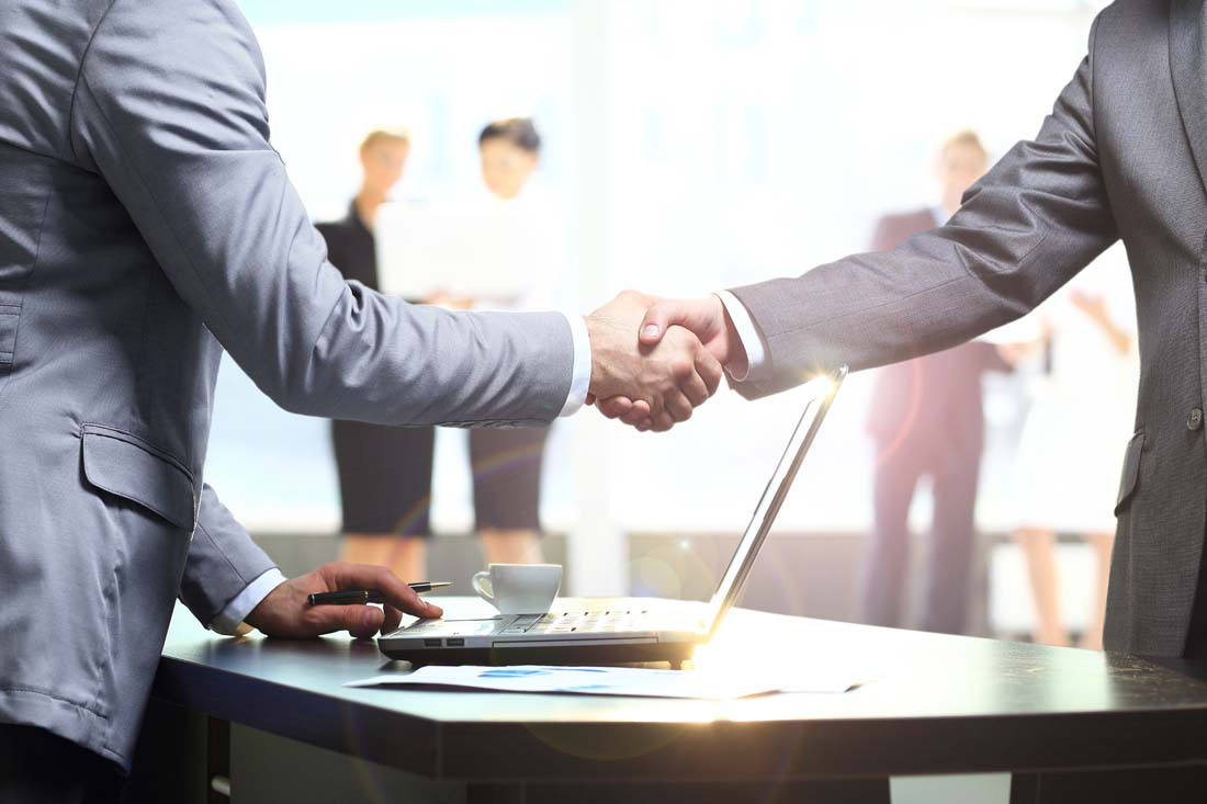 原标题：【今日并购风云榜】立昂技术拟收购大一互联、沃驰科技             国内风云 1、森马服饰拟8.44亿收购欧洲童装品牌 5月2日，森马服饰发布公告称，拟通过全资子公司森马国际集团(香港)有限公司以现金1.1亿欧元（约合8.44亿元人民币）的价格间接收购欧洲童装品牌Kidiliz集团全部资产。森马服饰表示，本次并购交易顺利完成，公司将成为全球童装行业重要的参与者