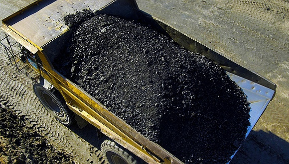 原标题：上市煤企一季度业绩整体向好 中国神华却拖后腿了                            图片来源：视觉中国  受益于较高的煤炭价格，煤炭行业的好日子还在延续，多家上市煤企的一季度业绩整体实现增长。  界面新闻记者查询了多家目前已发布一季度报告的煤炭企业，发现除少数煤炭企业外，大多数上市煤企的一季度利润均实现上涨