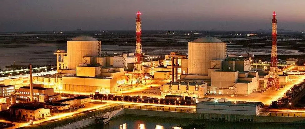 原标题：远东电缆获“中俄核能合作典范项目——田湾核电工程”感谢信            4月28日，远东智慧能源股份有限公司（简称：智慧能源 股票代码：600869）旗下全资子公司远东电缆有限公司（简称：远东电缆）收到一封来自中国核工业第二二建设有限公司的感谢信，对远东电缆为“中俄核能合作典范项目——田湾核电站”3、4号机组工程做出的突出贡献进行了表彰。  信中特别表扬道，远东电缆不仅短时间内准时供货，更从报价到技术、从生产到运输等方方面面都给予了该工程大力支持，真正做到了急工程所急、想工程所想！远东精神