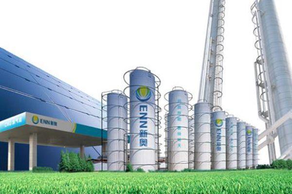 原标题：这次，一家中国公司卡住了美国企业的脖子             当美国向中国发起贸易挑战之时，一家美国基金能否顺利实现其全球化布局的关键一步，命运掌握在了一家中国公司手里。 文 / 华商韬略 赵建勋 有人认为，新奥股份应该反对Harbour的收购要约，趁机报复报复美国人，尤其现在是中美之间剑拔弩张的时候，新奥股份应该张扬一下中国人的力量和志气