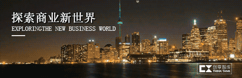 原标题：商业的魅力：无边的棋盘             今天我们来说一个人，伊隆·马斯克。这个人大家应该都听说过，他最著名的身份是特斯拉的老板，但是他的生意很多，有发射火箭的公司，有做太阳能的公司，有做人脑和计算机连接的公司，有做地下轨道交通的公司