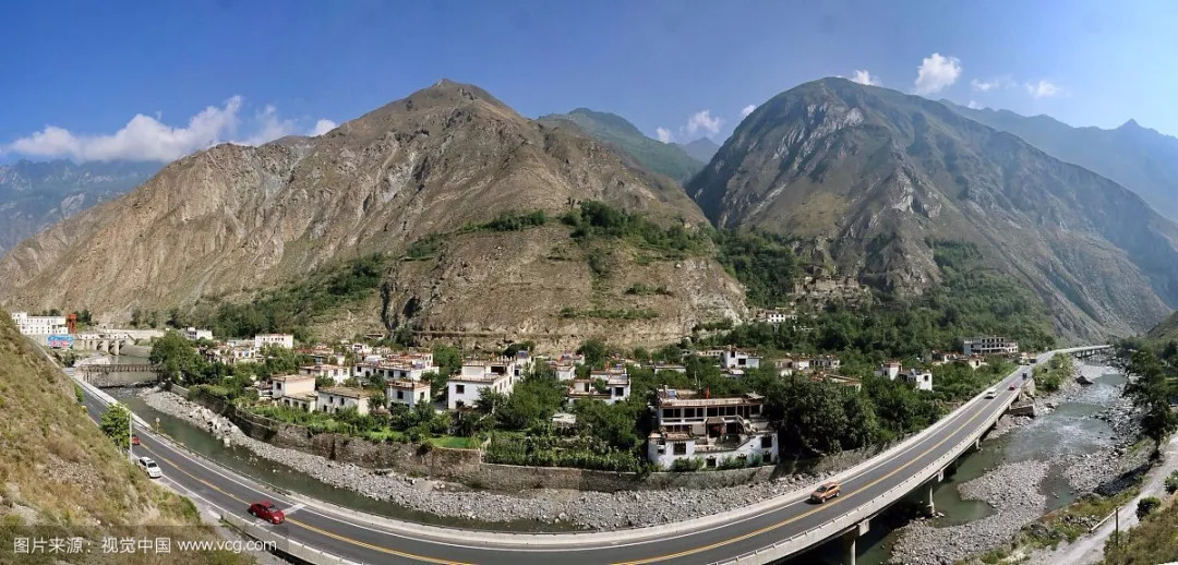 原标题：十年复兴 货车帮大数据看汶川涅槃之路             2008年5月12日14是28分，我国发生了以四川汶川为震中的特大地震。这是新中国成立以来破坏性最强、波及范围最广、救灾难度最大的一次地震