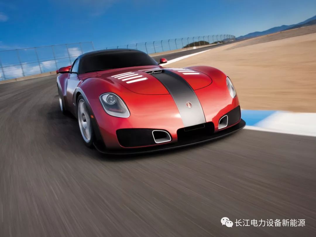 原标题：【长江电新-周观点】基本面与行情共振，宜乘风而上             关键词：板块行情开启，基本面景气回升，增配 本周观点：本周新能源板块行情如约开启，在基本面景气回升持续得到验证或超预期的背景下，建议投资者坚定增配。电动车方面：1）缓冲期后较高级别（A0及以上车型）电动车乘用车产销高增长的确定性在提升（4月提前快速放量），叠加商用车规模放量，预计下半年动力电池行业需求占全年比例超过七成；2）当前动力电池库存维持低位，二、三季度是排产的旺季，行业景气度有望大幅提升；3）电动乘用车消费崛起及全球